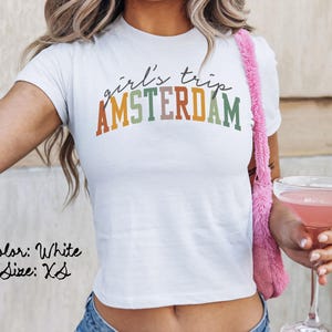アムステルダム オランダ ベビー T シャツ、ぴったりフィット、女子旅行 T シャツ、お揃いのシャツ、グループ T シャツ、友達旅行、トレンディな夏