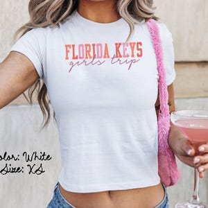 フロリダキーズ ベビーTシャツ、ぴったりフィット、女子旅Tシャツ、お揃いシャツ、グループTシャツ、友達旅行、トレンディな夏
