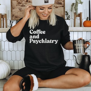 Psychiatrist Psychiatry Graduation 1970s 70s Sweatshirt, Funny Sweater Shirt, Birthday Gifts for Men and Women