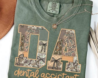 Maglietta Comfort Colors per assistente dentale, maglietta per studenti di odontoiatria, regali di laurea, maglietta per il team dello studio dentistico, alla moda, carina
