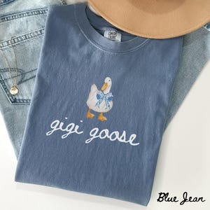 Gigi Comfort Colors Shirt, Grandma Goose Shirt, Blue Toile New Grandma Tshirt, Tee, Pregnancy Announcement Gifts