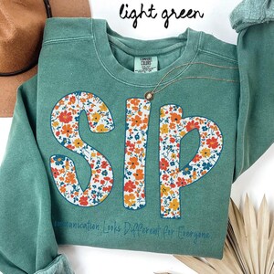 Comfort Colors Speech Therapy Sweatshirt, SLP Crewneck, Speech Language Pathologist Gift, Speech Pathology, Speech Therapist, SLPA Flower
