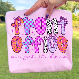 Maglietta Comfort Colors Front Office Squad, T-shirt scolastica, Maglietta per segretaria, Assistente amministrativa odontoiatrica, Apprezzamento del personale, Ritorno a scuola