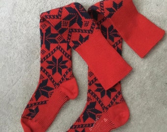 Vtg Cross Country Wool Ski Socks Red and Black Snowflake Over the Knee Nordic Pattern