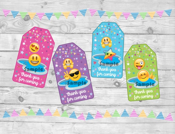 BRACELETS PARTY FAVORS GOODY BAGS TREAT BOXES POOL 24 EMOJI EMOTICON NECKLACES
