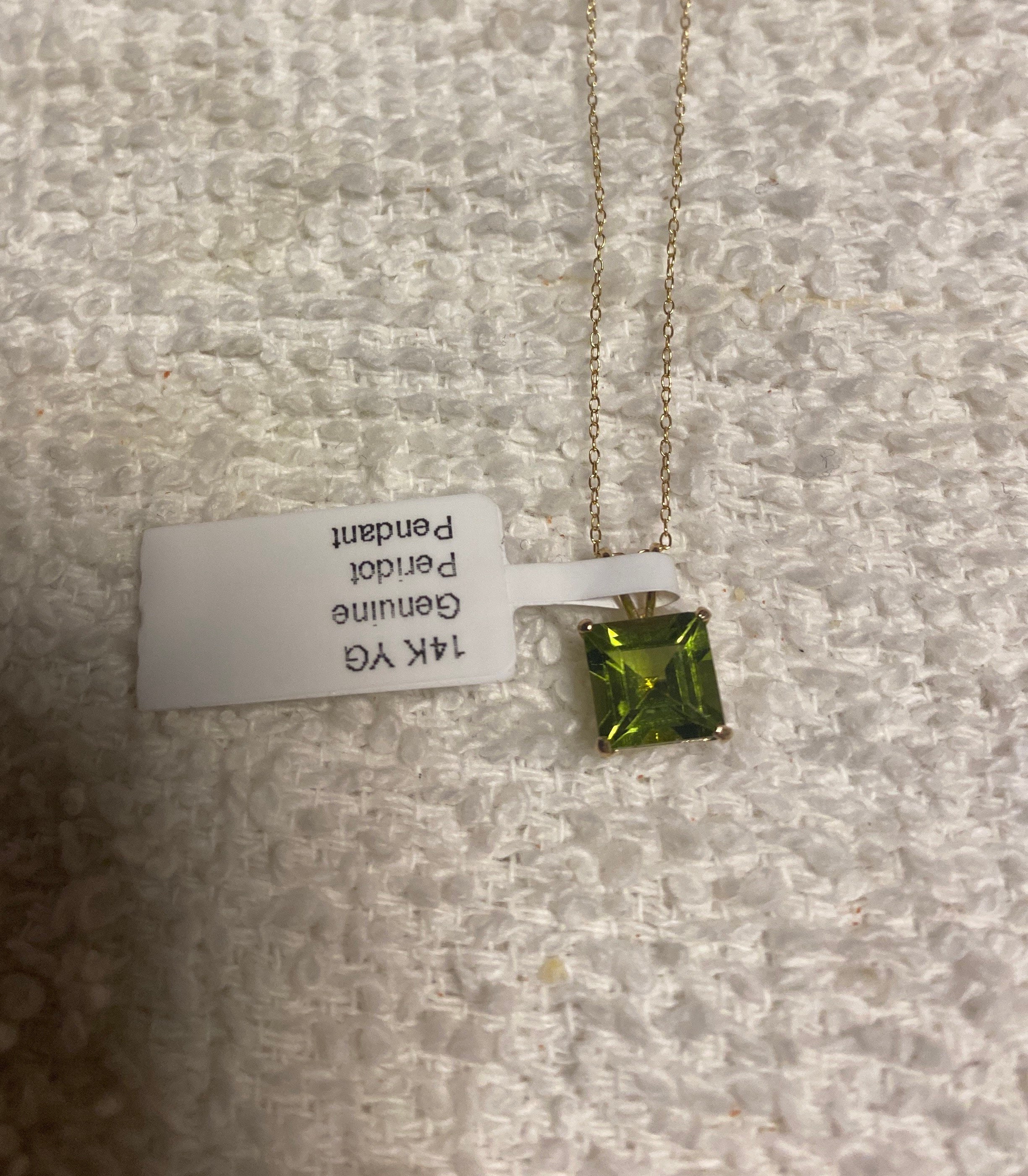 14k Yellow Gold Natural Peridot Pendant 