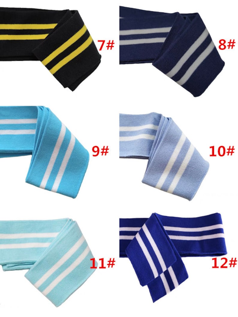 Op de afbeelding: Zes verschillende soorten gestreepte gebreide stof trim met twee strepen. De trim is verkrijgbaar in zwart met gele strepen, donkerblauw met witte strepen, lichtblauw met witte strepen, turquoise met witte strepen, donkerblauw met witte strepen en lichtblauw met witte strepen. De trim is gemarkeerd met de nummers 7 tot en met 12.