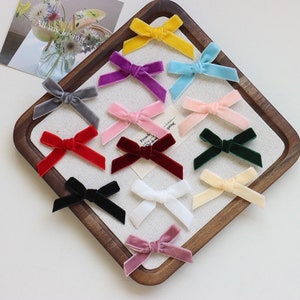 10 szt. Mini aksamitnych kokardek, DIY ręcznie robione materiały rzemieślnicze, akcesoria do włosów, ozdoby do sukienek, dekoracje do sukienek, tworzenie kartek