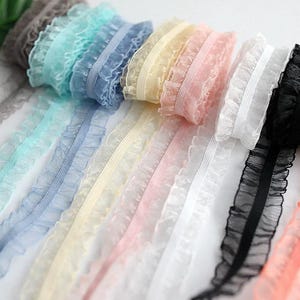 Ruffled Ribbon Shoelaces: 1-Inch Wide, Multiple Colors