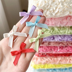 10 mini nœuds en satin de 2 cm (0,78 po.), articles de bricolage faits main, embellissements de robe, décoration de robe, fabrication de cartes