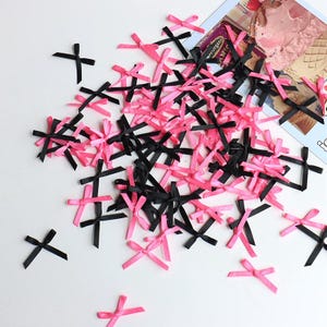 100 piezas de mini lazos de satén de 3 cm × 2,3 cm, suministros para manualidades hechos a mano, adornos para vestidos, decoración de vestidos, fabricación de tarjetas