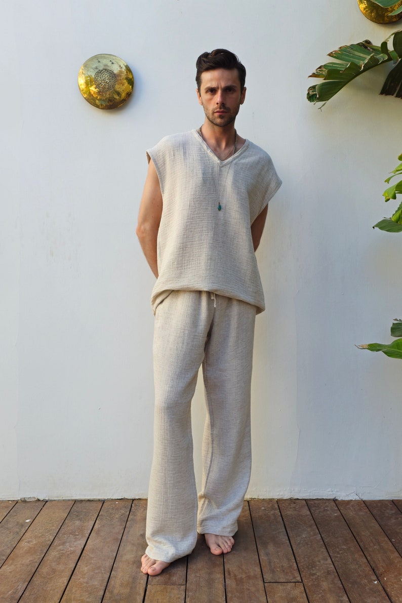 hemp pants for men with drawstring and pockets.