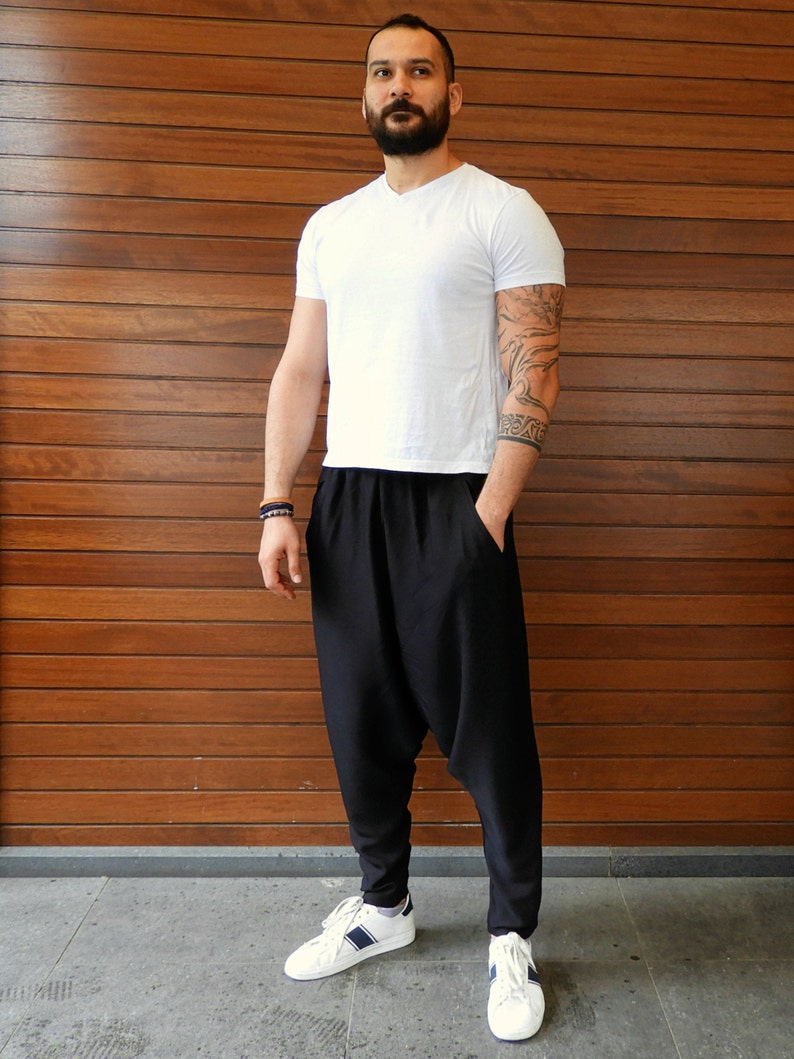 Sarouel haut fait main pour homme : mélange de coton noir avec entrejambe bas image 6