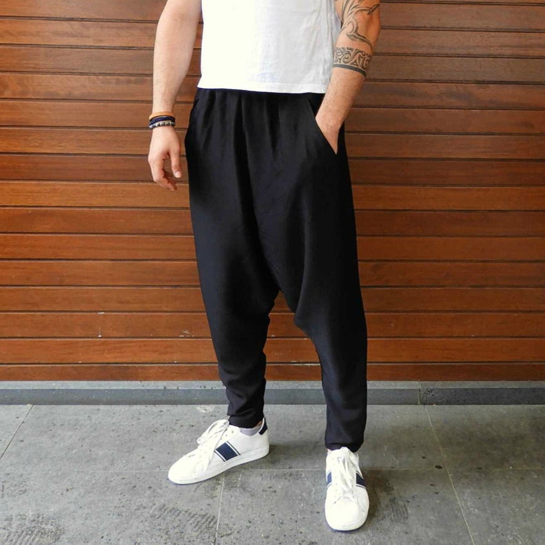 Sarouel haut fait main pour homme : mélange de coton noir avec entrejambe bas image 4