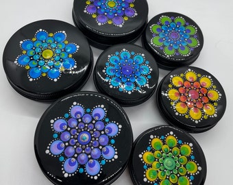 ADORABLE medium 2.6" round hand-painted mandala screw-top tins!