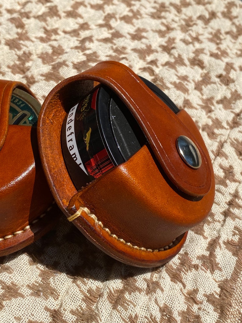 Swedish SNUS or ZYN dip can holder holster with belt clip made of hand-stitched natural full grain leather in traditional or fashion colors. image 5