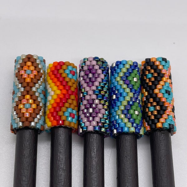 Hand-beaded peyote "owl eyes" HAIR STICK PIN barrette available in assorted colors.  Please visit our store for other patterns.