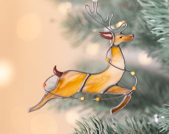 Reindeer stained glass suncatcher Grandma Christmas gift Christmas tree ornaments stained glass window hangings Christmas decoration