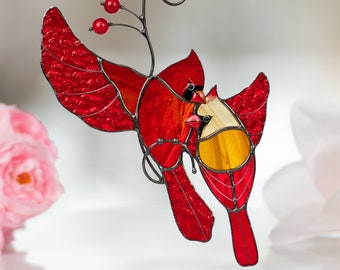 Buntglas Vogel Suncatcher Muttertagsgeschenk Kardinal Gedenkschmuck Buntglas Fensterbehänge Benutzerdefinierte Glasmalerei Vogel Kunstwerk