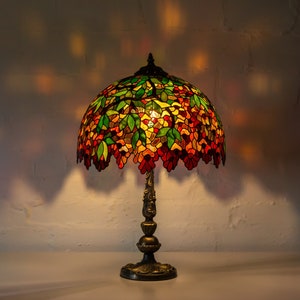 tiffany stained glass lamp