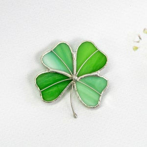 Four leaf clover stained glass plant pin Mothers Day gift Custom stained glass jewelry St Patrick Day Modern stained glass decor image 2