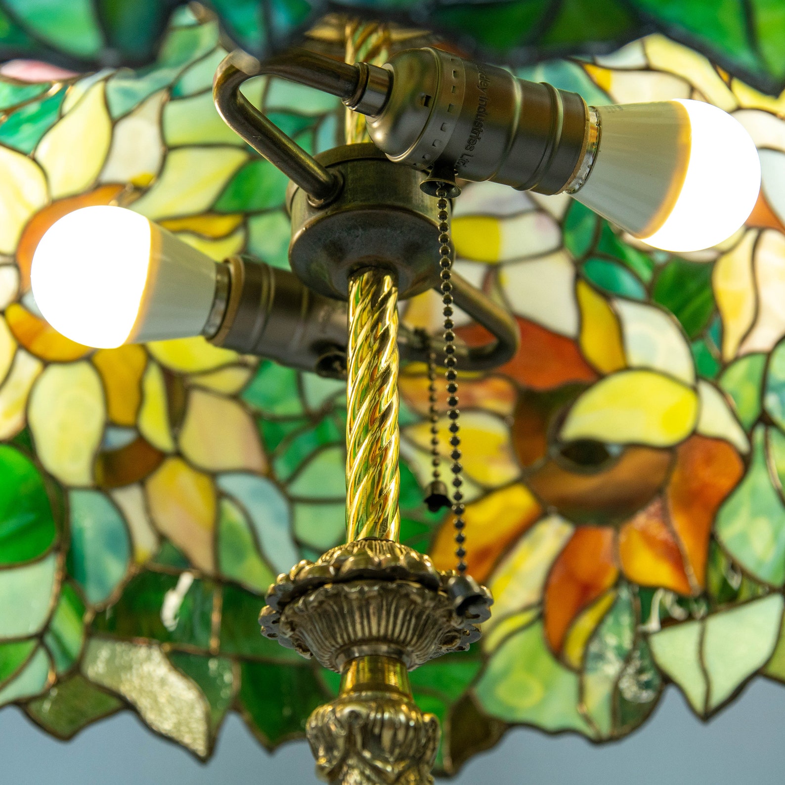 Sunflower Stained Glass Flower Lamp Shade Housewarming Gift Etsy