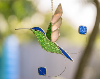 Regalos De Artesanía Conmemorativa Azul Atrapasueños para Pájaros De Ventana De Metal con Gancho Decoración De Colgantes De Ventana De Colibrí De Vidrieras