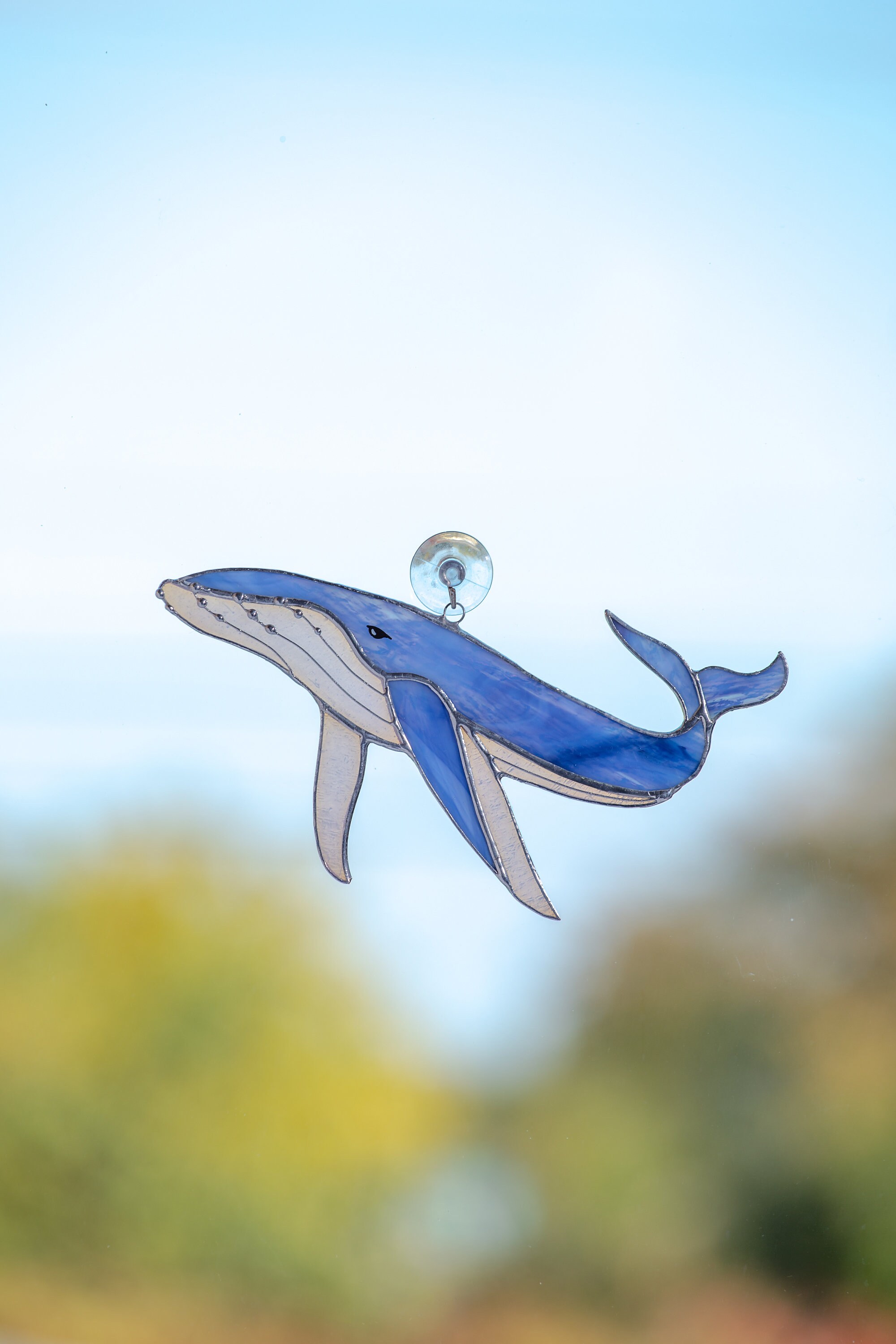 ステンドグラスのクジラのサンキャッチャー 義理の娘への贈り物