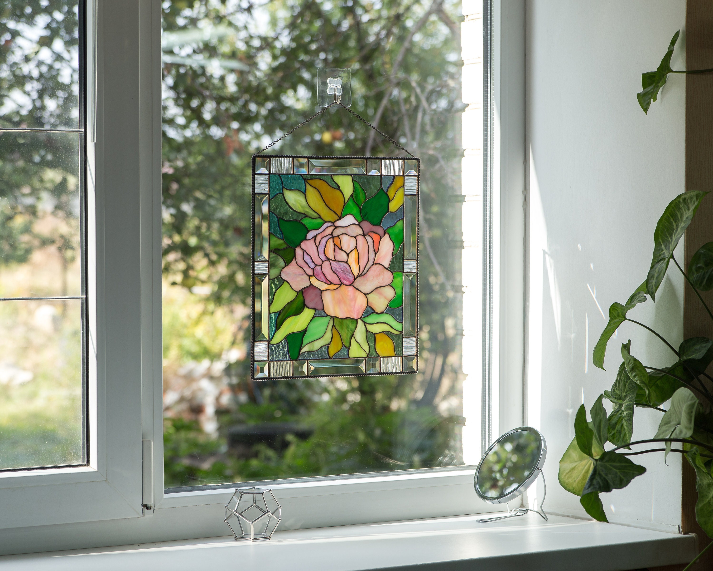 牡丹のステンドグラスの窓飾り 手作りのクリスマスプレゼント カスタム