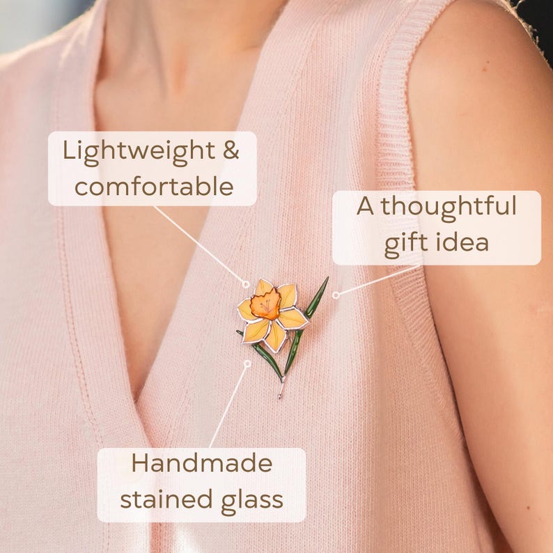 Stained glass daffodil brooch infographic showing handmade glass jewelry, lightweight floral pin and thoughtful gift idea.