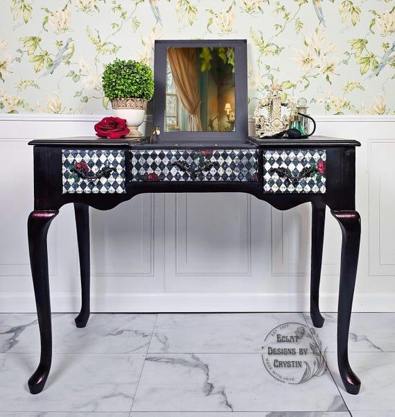 Queen of Hearts Court of Roses Vanity Table with Flip Top Mirror