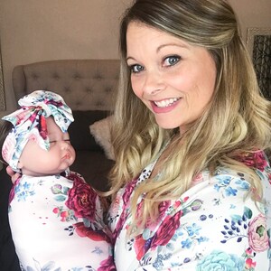 Mommy & Me Matching Maternity Robe and Swaddle with Bow, Mommy Robe + Swaddle + Bow, Baby shower gift, hospital gown, kimono robe