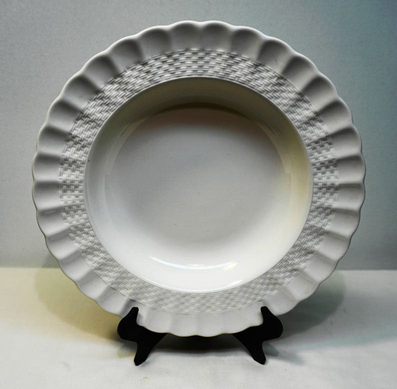SPODE RIM SOUP Bowl in Chelsea Wicker Pattern #C1890 T