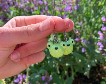 Handmade Polymer Clay Frog Earrings – Kawaii Animal Jewelry