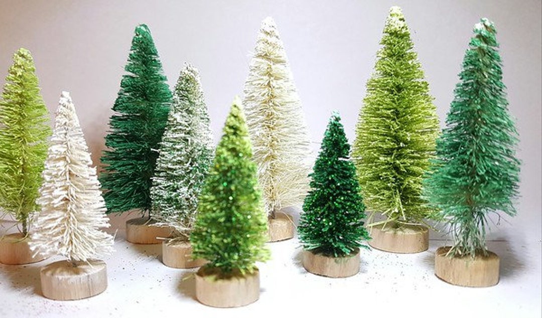 Christmas Mini Bottle Brush Trees# Plastic Home Decor Red Green White  Lc9590