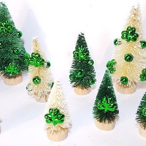 LOT 10 ST PATRICK&#39;S Day Green & Ivory White Miniature Mini Sisal Bottle Brush Trees With Metallic Green Clovers Free Shipping Bulk Crafts