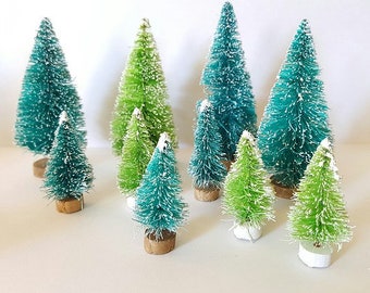 Lot of 10 Mini LIGHT & DARK GREEN Mix Snow Flocked Miniature Sisal Bottle Brush Christmas Trees Free Shipping