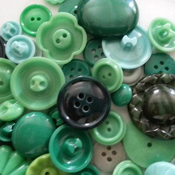 Lot 100 Mixed Assorted GREEN Vintage & New Buttons Perfect For Crafts Wholesale Bulk Buttons Kids Craft Buttons Home Learning Free Shipping