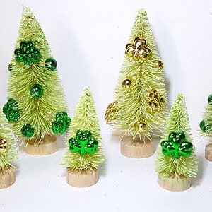LOT 8 ST PATRICK&#39;S Day Light Green Miniature Mini Sisal Bottle Brush Trees w/ Metallic Green & Gold Clovers Free Shipping Bulk Crafts