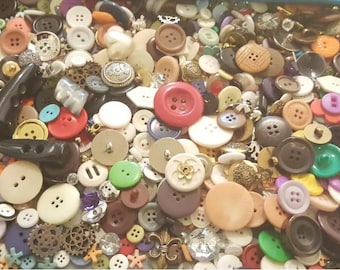Lot of 50 or 100 Mixed Assorted Old and New Sewing Buttons Random Bulk Lot