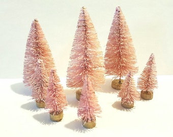 8 Mini Árvores de Natal Rosa em Forma de Escova de Garrafa com Decoração de Natal