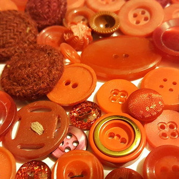 Lot 100 Mixed Assorted ORANGE Vintage & Newer Wholesale Bulk Buttons Craft Home Schooling Learning Kids Crafts Free Shipping