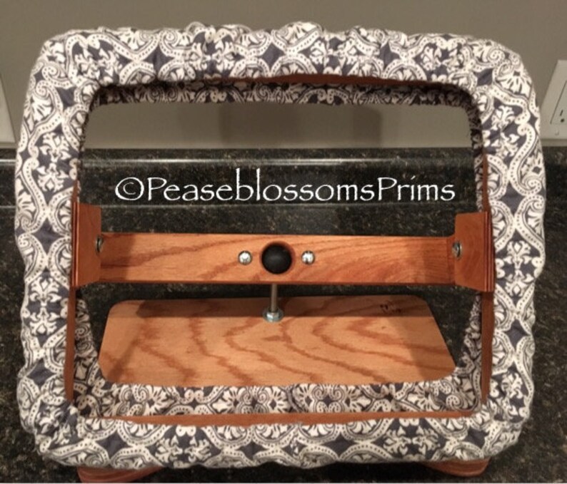 Medium Rug Hooking Punch Needle Gripper Frame Covers Arm Grime Etsy