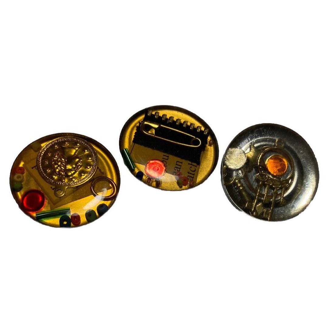 Vtg 80s Lot of 3 Treasure Junque Buttons Charms Keys Deco Lucite Resin ...