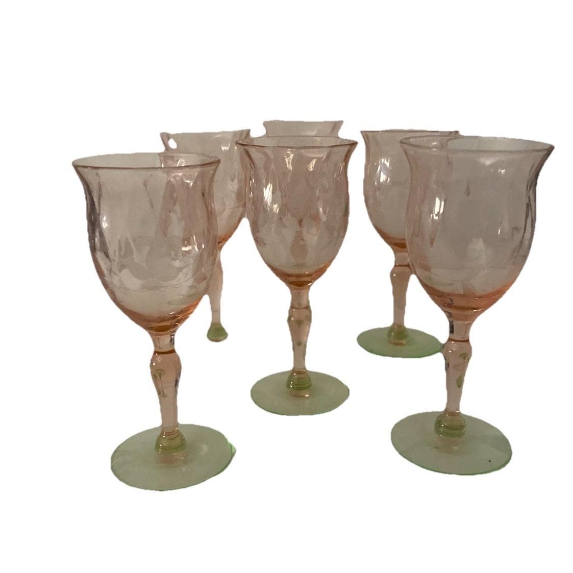 10 oz hard plastic cups Masterpiece Crystal Cut party tumblers 10 oz. Plastic Cups, 150 Pack