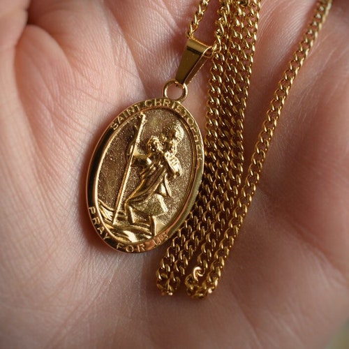 Saint Christopher Necklace Oval Pendant 