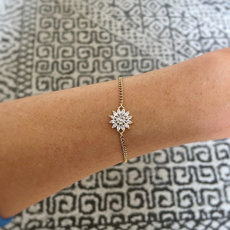 Imprinted Braid Sunflower Bracelet main image 1
