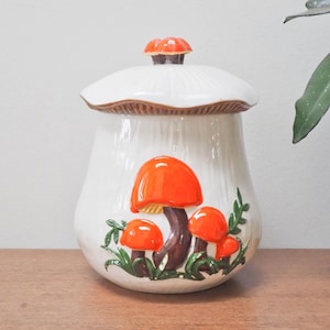 Vtg Ceramic Mushroom Cookie Jar - Medium Mushroom Canister - 70s Mushroom Decor - Retro Kitchen Decor - Homestead Kitchen