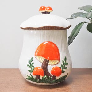 Vtg Ceramic Mushroom Cookie Jar - Large Mushroom Canister - 70s Mushroom Decor - Retro Kitchen Decor - Homestead Kitchen