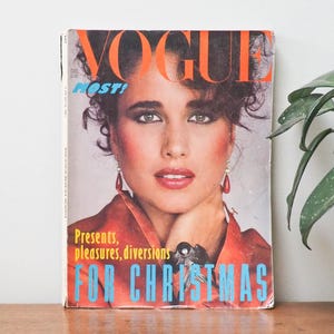 VOGUE 1981年 4月号 il_1080xN.3972640897_j4uf.jpg